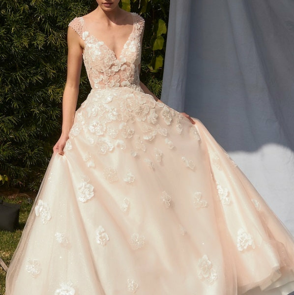 Wedding gown